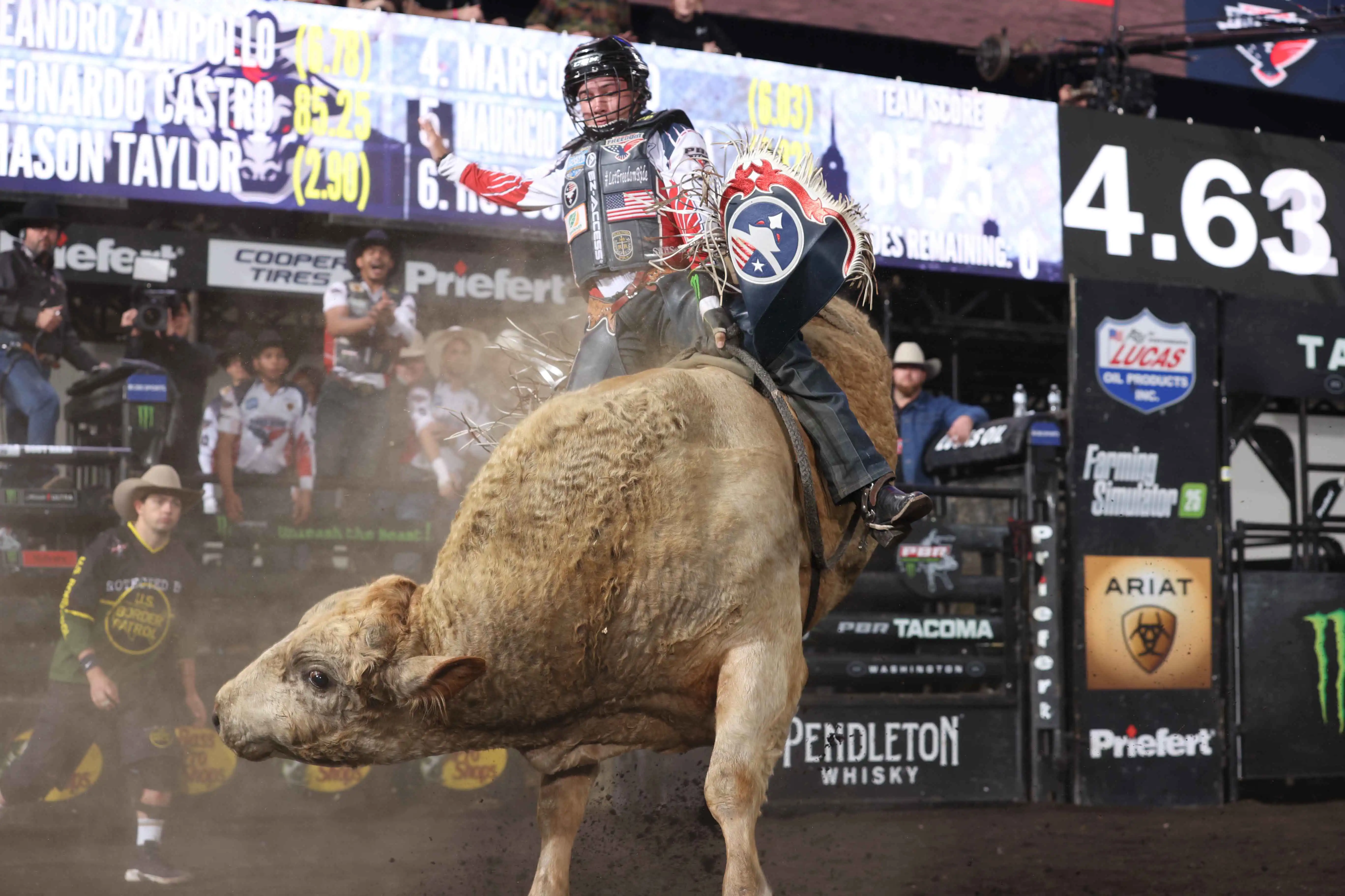 25 LIVE Tacoma 01 295