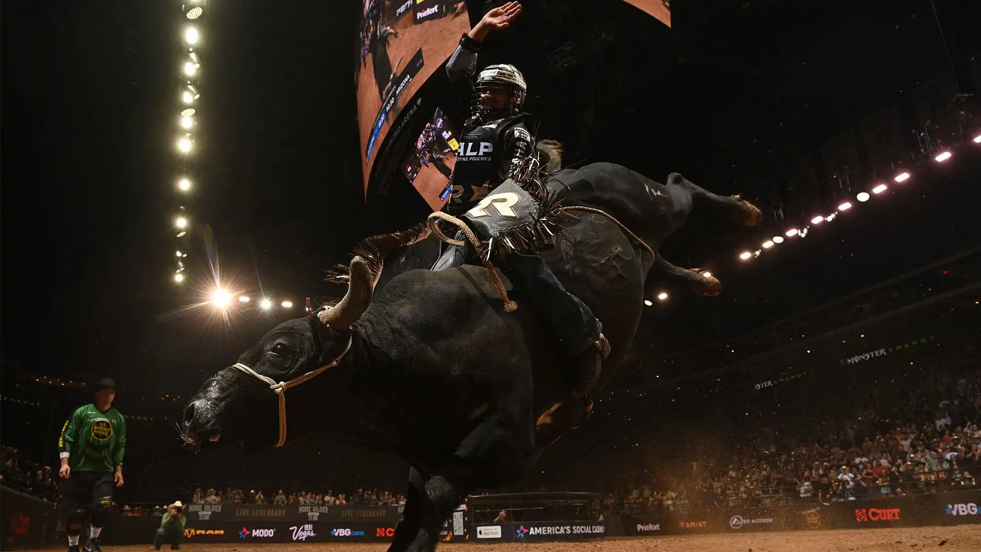 Arizona Ridge Riders continue electric homestand performance with win against Oklahoma Wildcatters on night two of PBR Teams: Ridge Rider Days presented by Energy Transfer