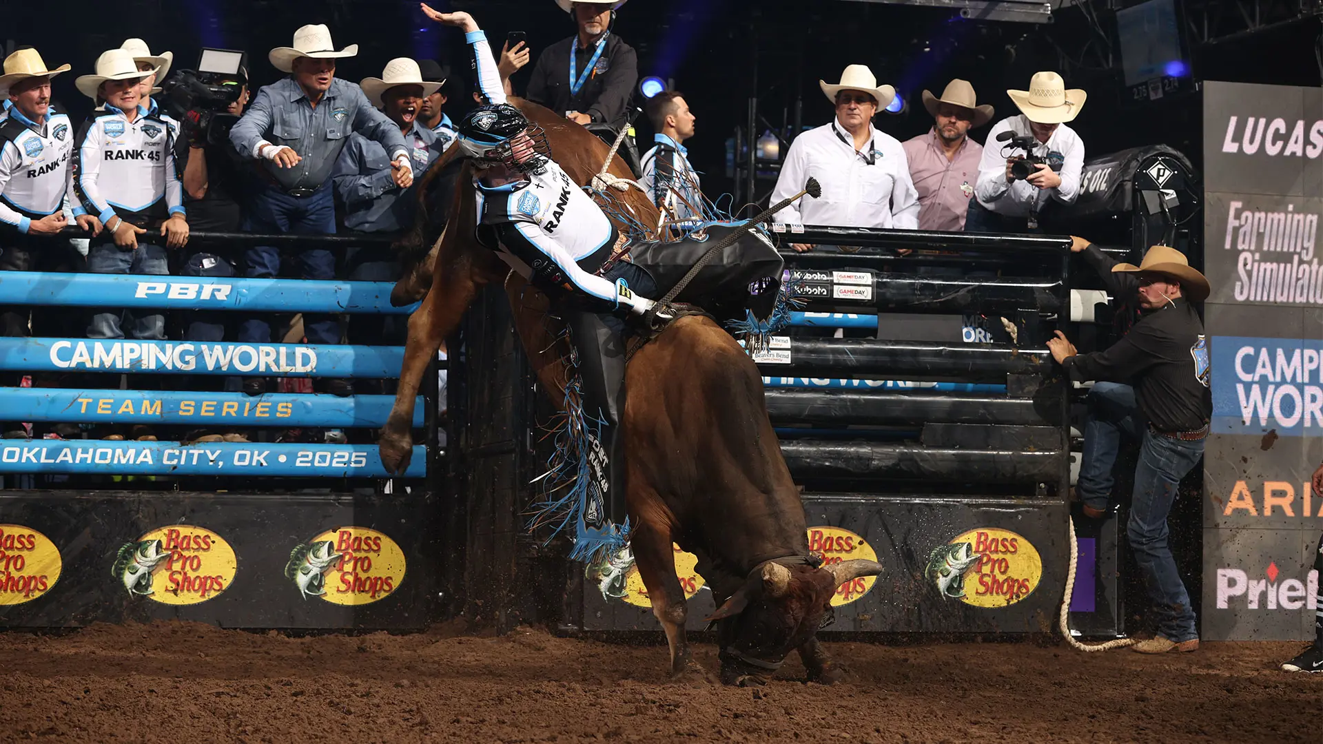 Clay Guiton extends ride streak with 87-point ride on Dana White’s Playmate