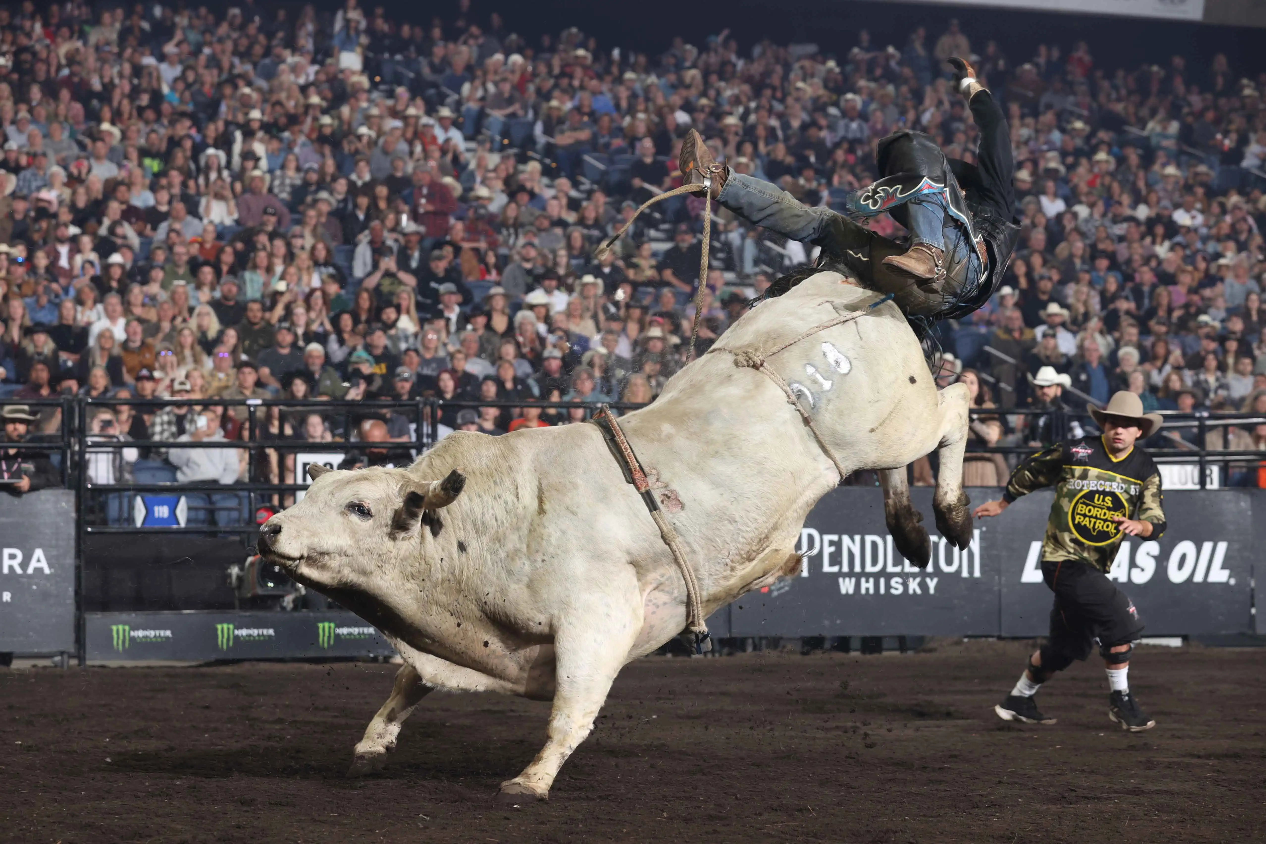 25 LIVE Tacoma 02 158