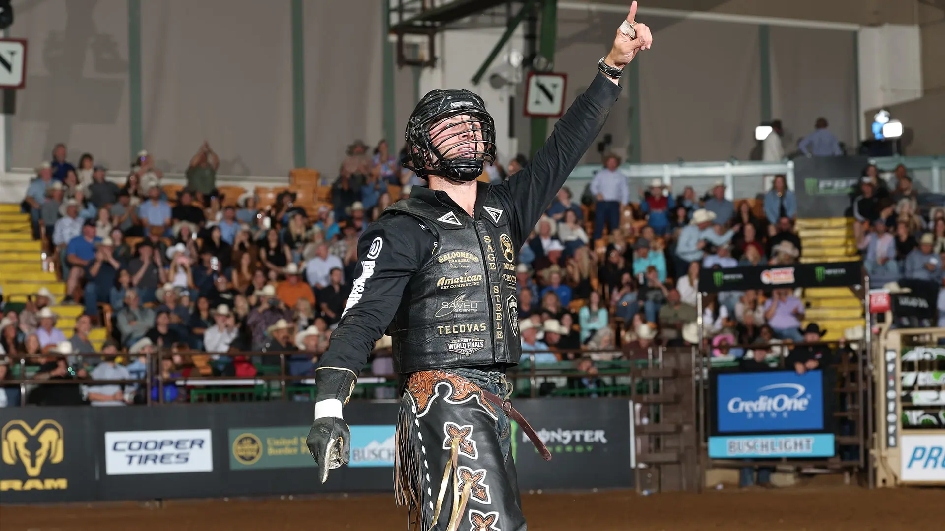 No. 3 Sage Steele Kimzey claims second-straight round win of 2026 PBR World Finals: Unleash The Beast at Cowtown Coliseum with epic career-best 92.60-point ride
