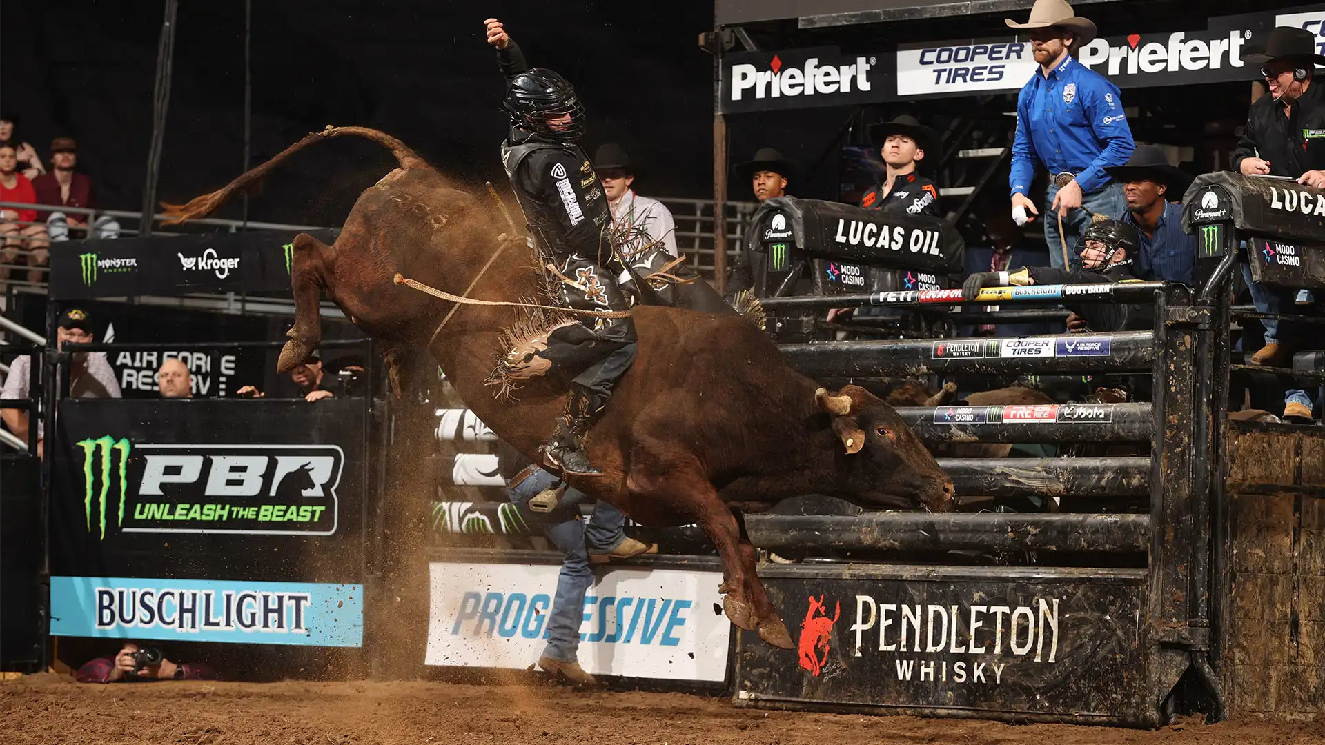 No. 1 Sage Steele Kimzey secures tour-leading third event win of 2026 Unleash The Beast season in Little Rock