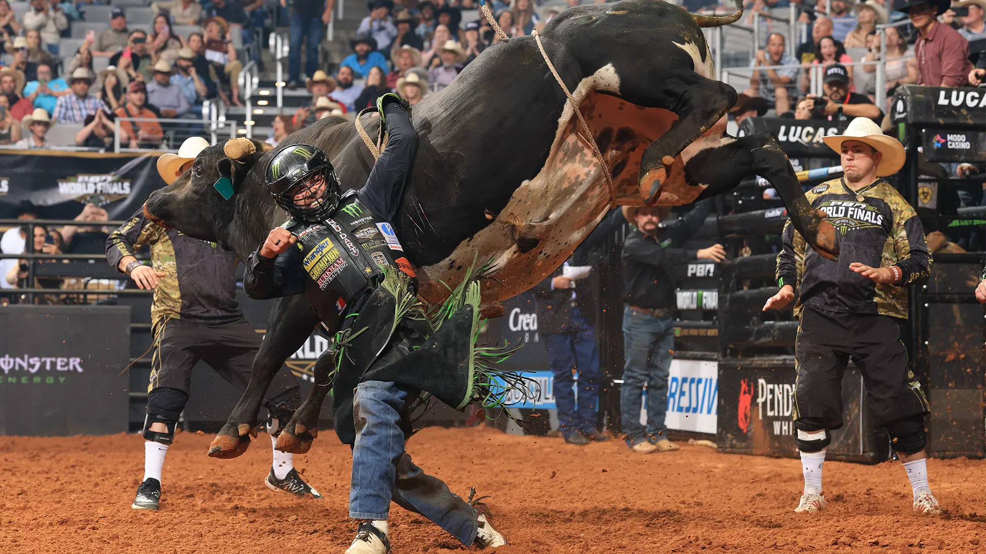 Daylon Swearingen Round 7 wreck at PBR World Finals injury update