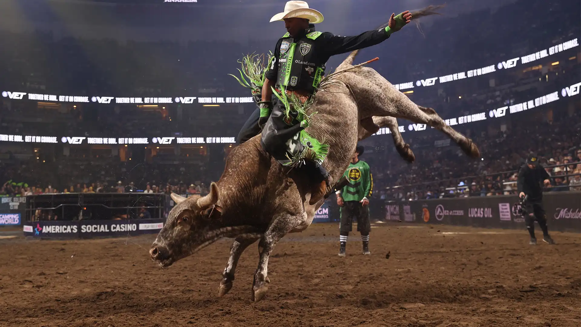 Austin Gamblers remain atop PBR Camping World Team Series standings, securing seventh-straight victory Saturday inside Honda Center