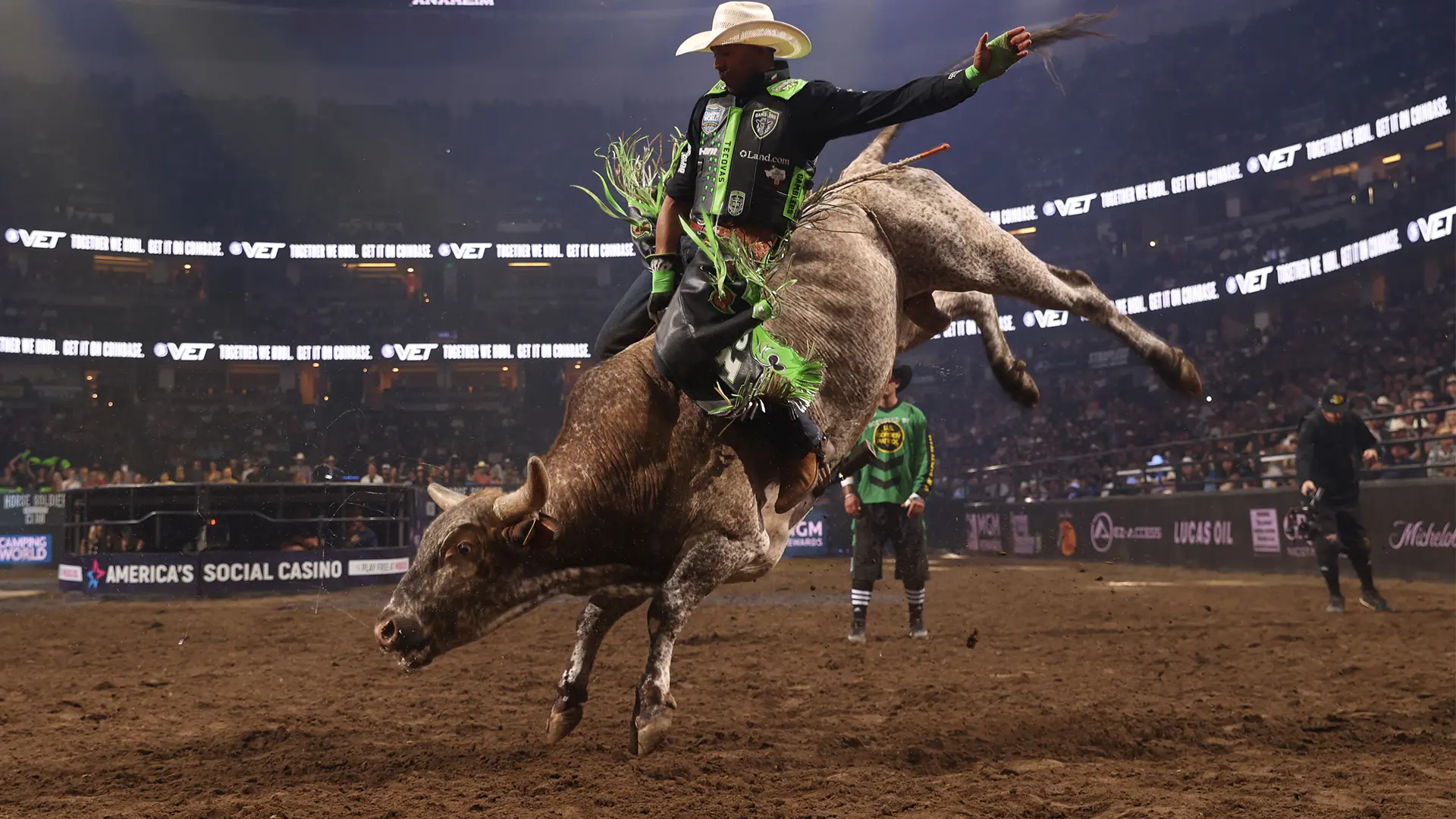 Austin Gamblers remain atop PBR Camping World Team Series standings, securing seventh-straight victory Saturday inside Honda Center